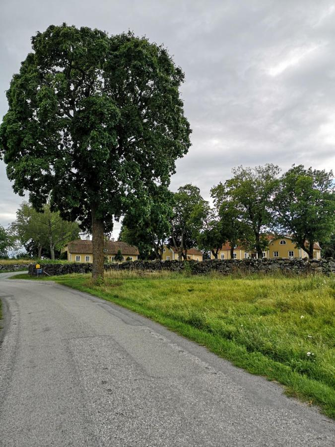 Smedjan Cottage Enköping Exterior foto